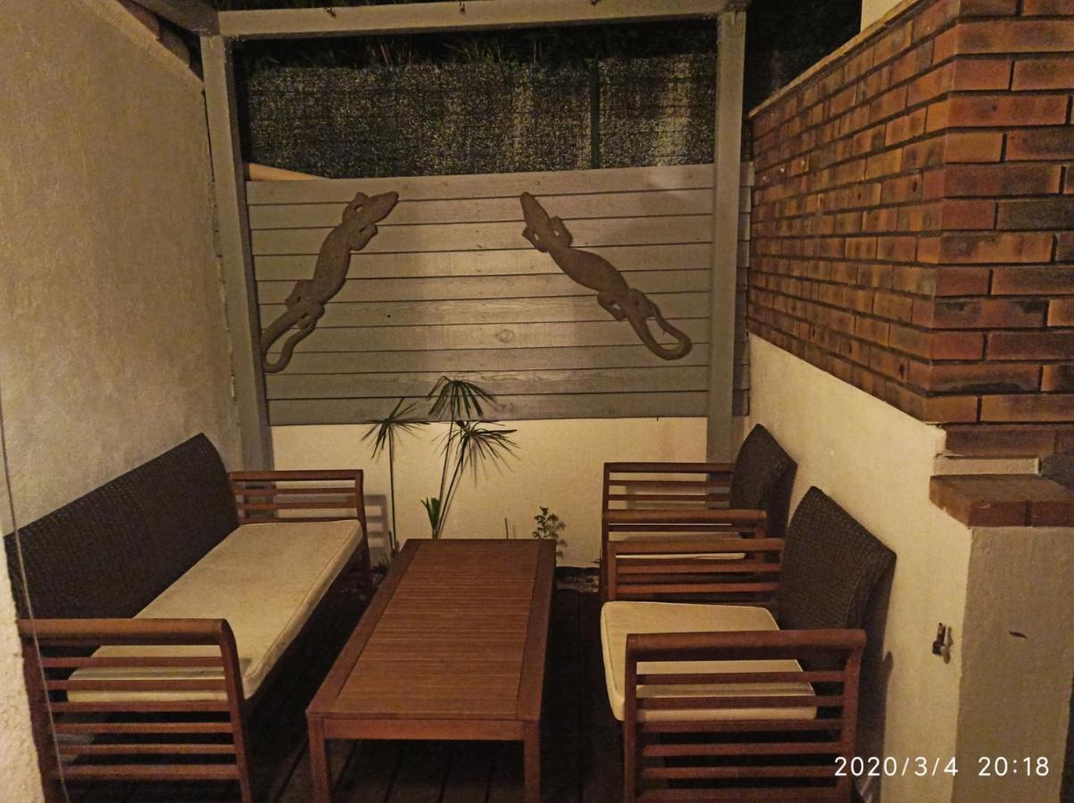 Secret Garden - Chez Gilles Et Tra - Maison D Hote -T2 Super Mignon, Neuf Et Independant , Dans Cadre Agreable Et Zen Valergues Εξωτερικό φωτογραφία
